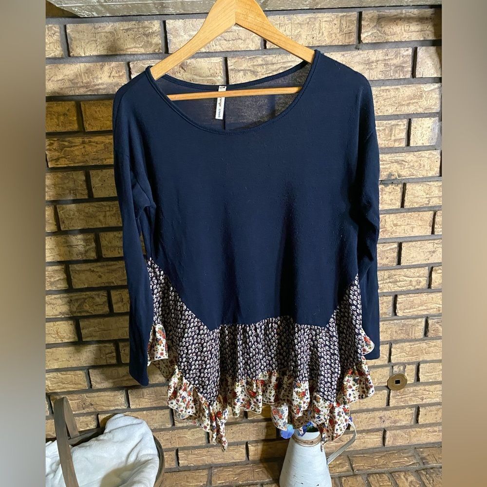 Orange creek interesting long sleeve top‎